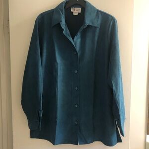 Beautiful suede feel top or could be worn open as jacket size Large